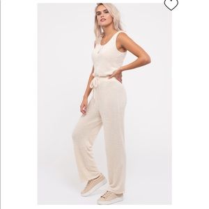 Ivory lounge set (Top: M; Bottoms: L)